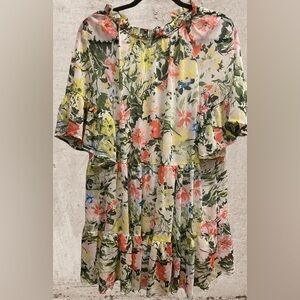 🧁Coral, yellow, green, blue, white floral print dress. P2P-19" stretches to 22"